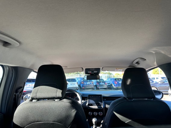 Aperçu de la photo 12 du véhicule RENAULT CLIO V