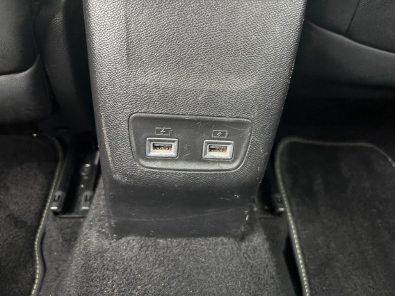 Aperçu de la photo 14 du véhicule PEUGEOT 2008