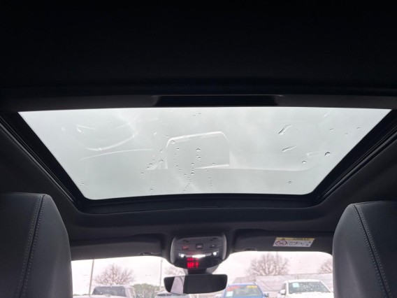 Aperçu de la photo 15 du véhicule PEUGEOT 2008