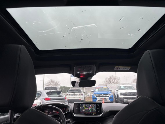 Aperçu de la photo 16 du véhicule PEUGEOT 2008