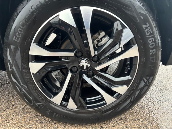 Aperçu de la photo 24 du véhicule PEUGEOT 2008