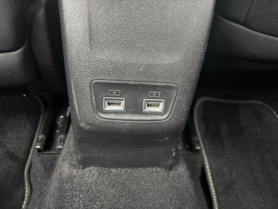 Aperçu de la photo 35 du véhicule PEUGEOT 2008