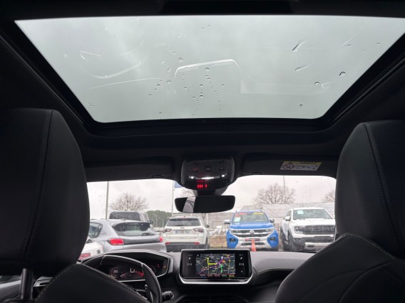 Aperçu de la photo 37 du véhicule PEUGEOT 2008