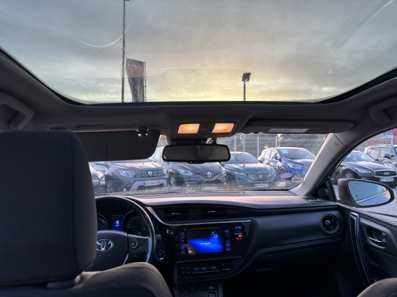 Aperçu de la photo 9 du véhicule TOYOTA AURIS TOURING SPORTS MY17