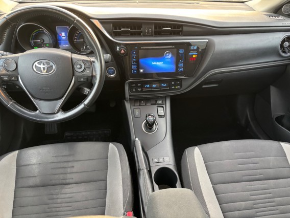 Aperçu de la photo 10 du véhicule TOYOTA AURIS TOURING SPORTS MY17