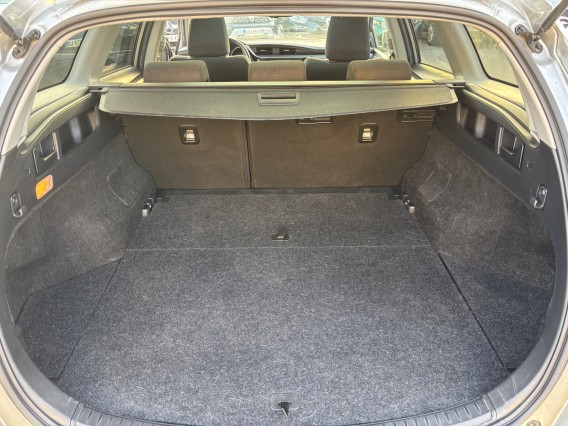 Aperçu de la photo 16 du véhicule TOYOTA AURIS TOURING SPORTS MY17