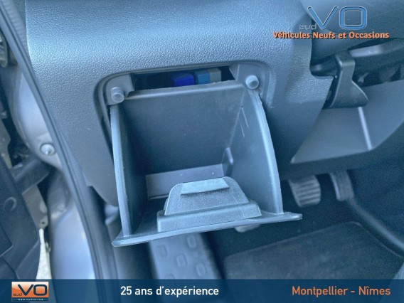 Aperçu de la photo 28 du véhicule RENAULT TRAFIC COMBI