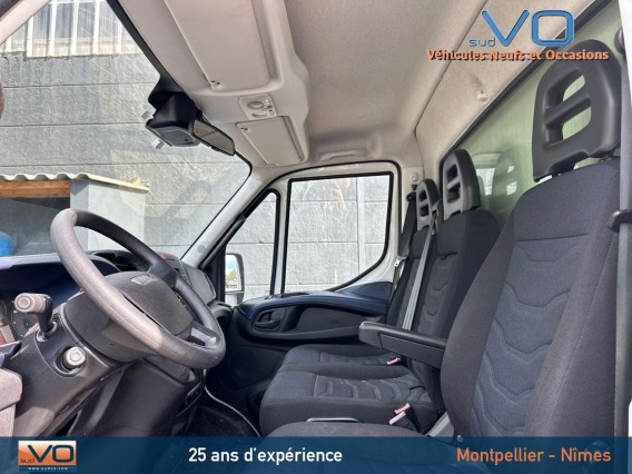 Aperçu de la photo 14 du véhicule IVECO DAILY CHASSIS CABINE