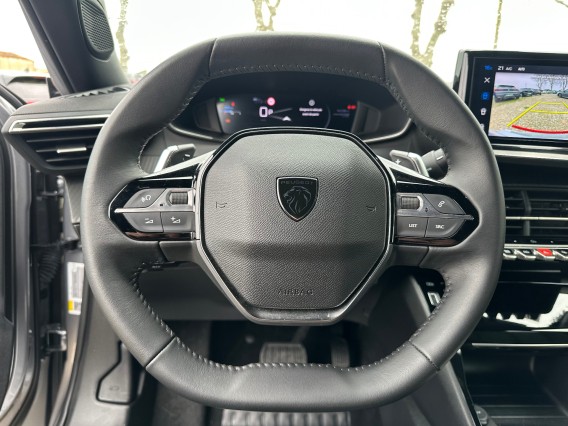 Aperçu de la photo 10 du véhicule PEUGEOT 2008