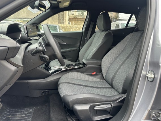 Aperçu de la photo 28 du véhicule PEUGEOT 2008