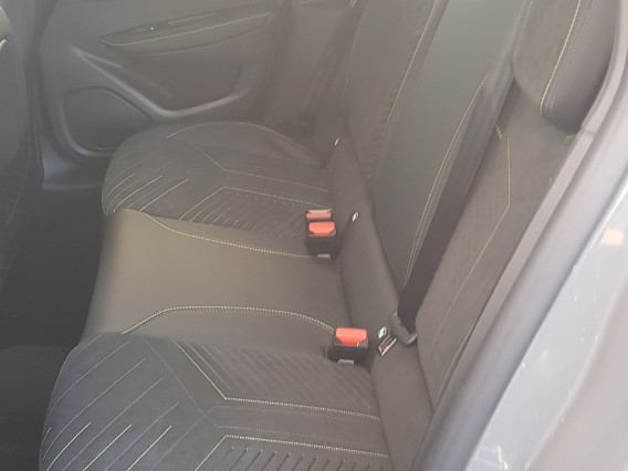 Aperçu de la photo 12 du véhicule PEUGEOT 208