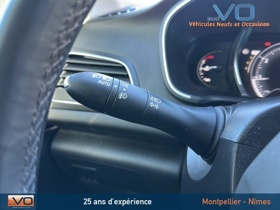 Aperçu de la photo 28 du véhicule RENAULT MEGANE IV BERLINE