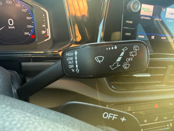 Aperçu de la photo 18 du véhicule VOLKSWAGEN T-ROC