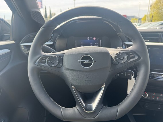 Aperçu de la photo 9 du véhicule OPEL CORSA