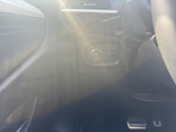 Aperçu de la photo 18 du véhicule OPEL CORSA