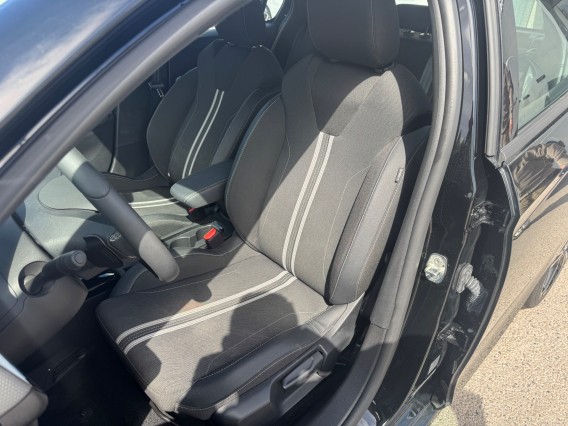 Aperçu de la photo 20 du véhicule OPEL CORSA