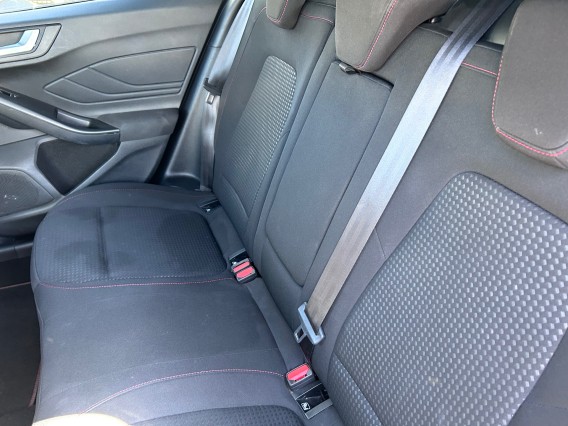 Aperçu de la photo 10 du véhicule FORD FOCUS