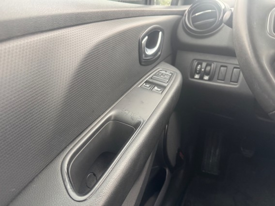 Aperçu de la photo 14 du véhicule RENAULT CLIO IV