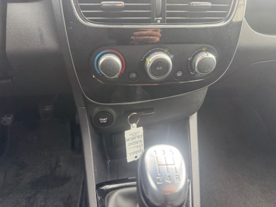 Aperçu de la photo 18 du véhicule RENAULT CLIO IV