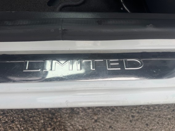 Aperçu de la photo 20 du véhicule RENAULT CLIO IV