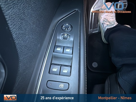 Aperçu de la photo 22 du véhicule PEUGEOT 3008