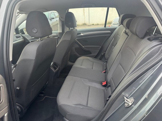 Aperçu de la photo 21 du véhicule VOLKSWAGEN GOLF