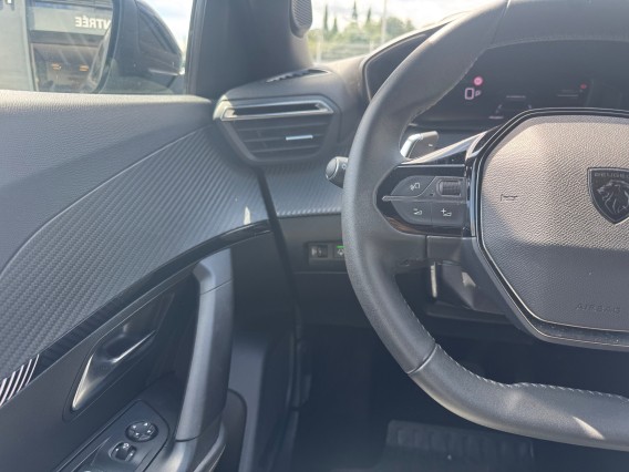 Aperçu de la photo 13 du véhicule PEUGEOT 2008