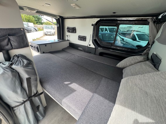 Aperçu de la photo 33 du véhicule RENAULT TRAFIC FOURGON